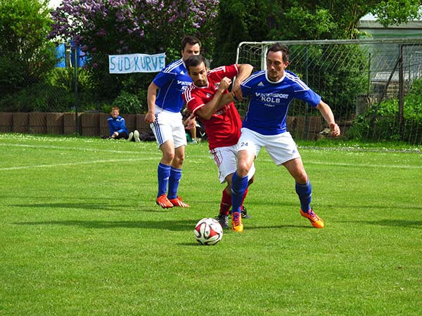 SV Rasch - TSV 04 Feucht 4:3 (2:3)